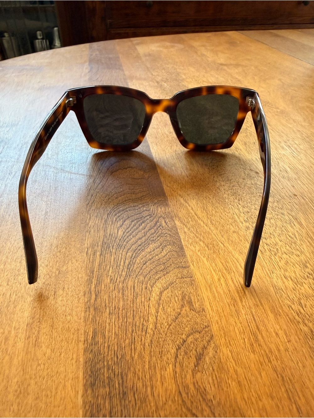 Warby Parker Sonia Sunglasses Frame - Wide Fit - Oak Barrel Tortoise + Case - Picture 3 of 6